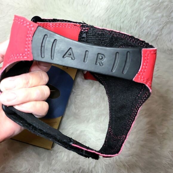 NIKE FIT WRAP VINTAGE 1990'S NWT RED ,WHITE,AND BLACK IN COLOR! - Picture 7 of 7